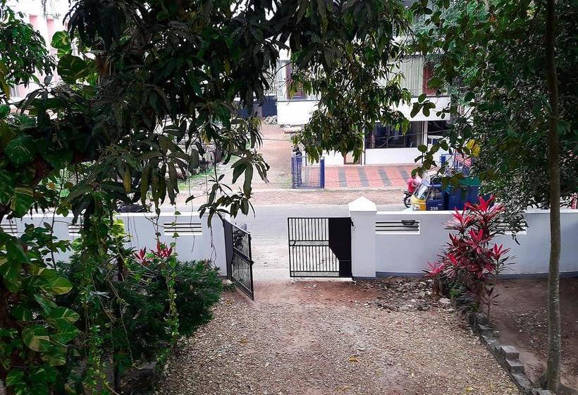 Bed and Breakfast Aham Yoga Nest 6