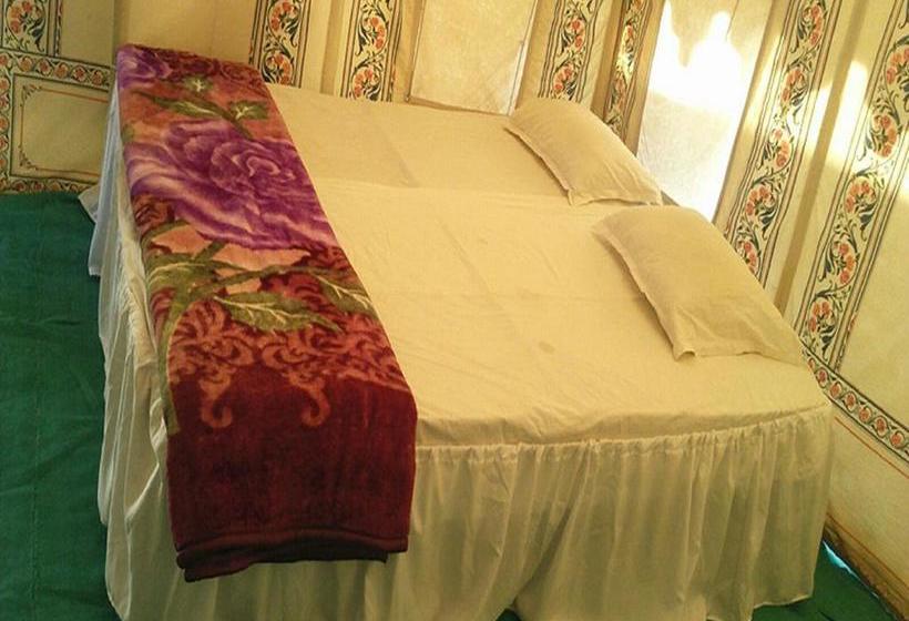 Resort Rajwadi Desert Home Stay 8