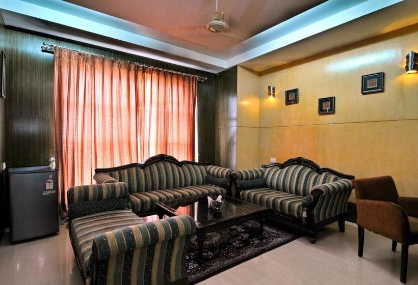 Hotel The Triple C 2