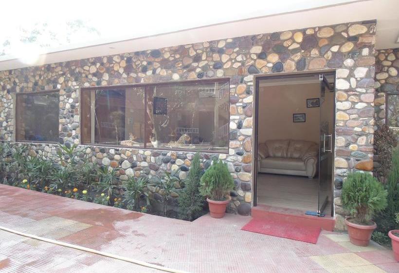 The Dukes Den Resort Garjiya Uttarakhand