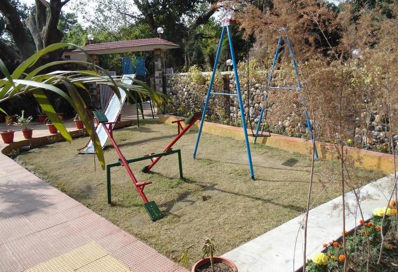 The Dukes Den Resort 12