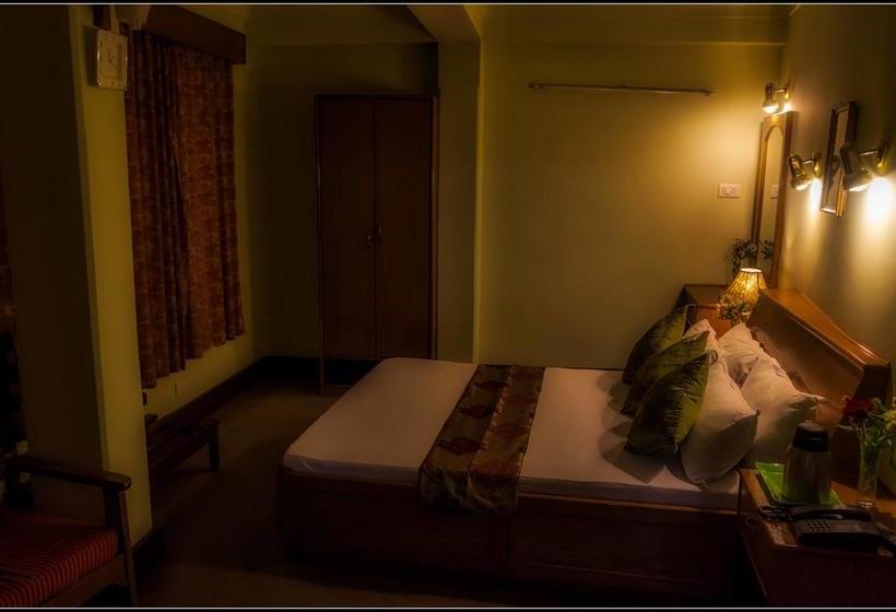 Hotel Tseka Residency