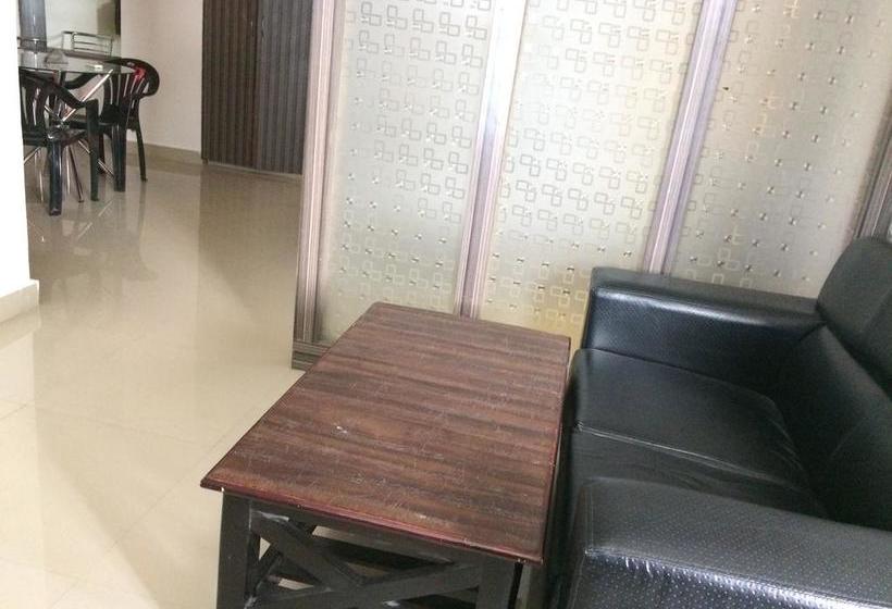 Hotel Meena Grand 11