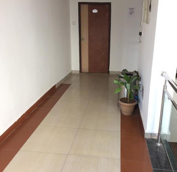 Hotel Meena Grand 18