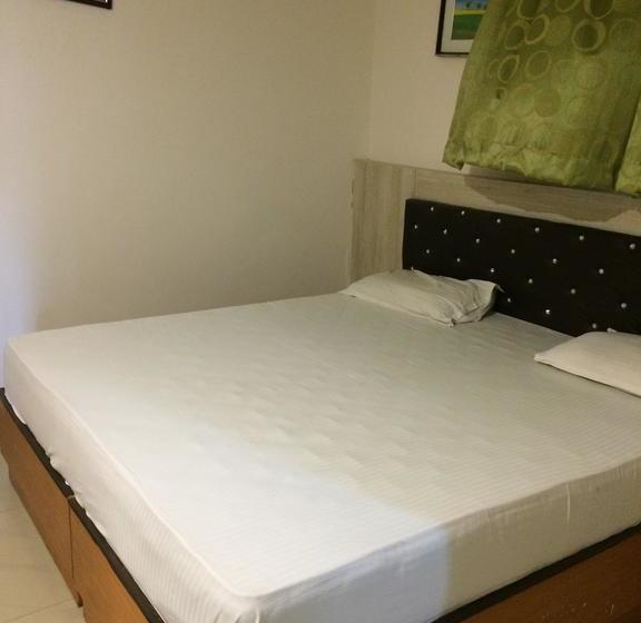 Hotel Meena Grand 19