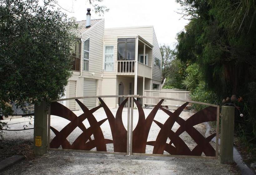 Ruby Bay Bed And Breakfast 8