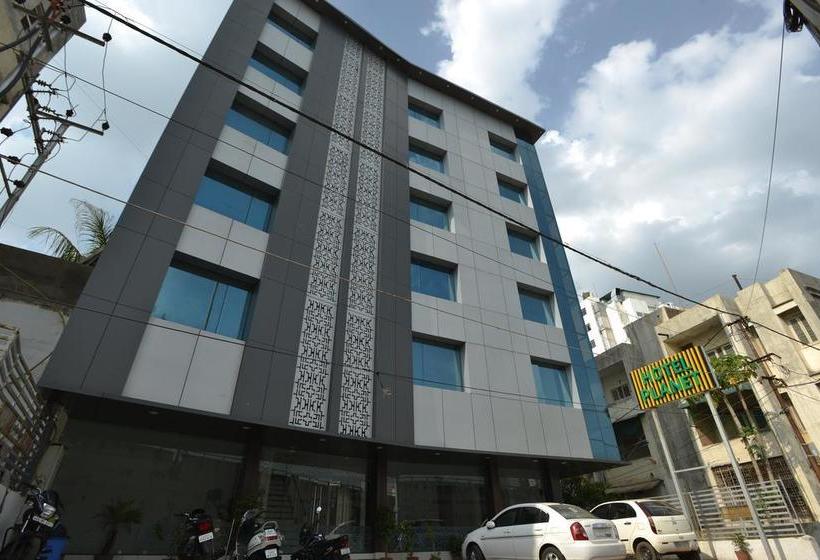 Hotel Planet Vadodara