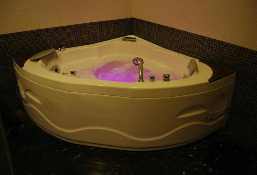 Hotel S Diamond Glory Private Limited 15