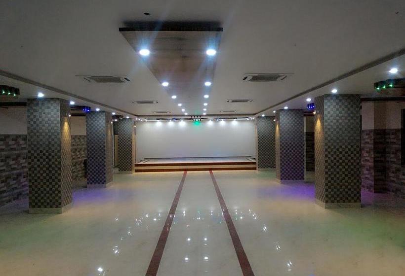 Hotel S Diamond Glory Private Limited 18