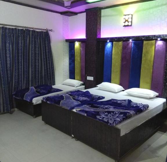 Hotel Revoli Amritsar 2
