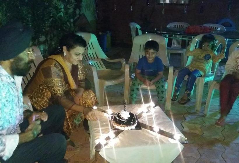 Hotel Toppers Corner 20