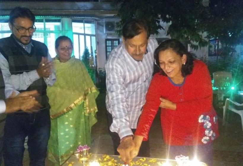 Hotel Toppers Corner 6