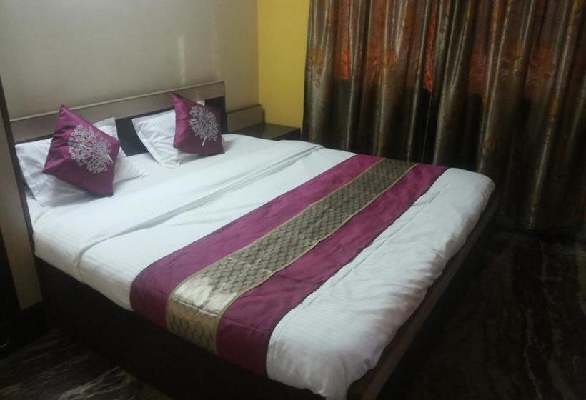 Hotel Ullash Properties