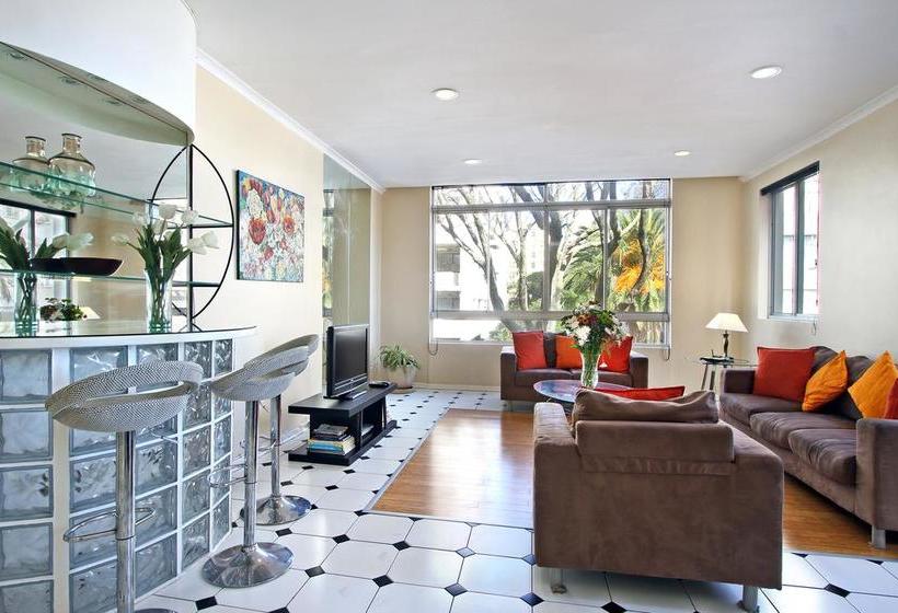 Hotel Berkeley Square 13