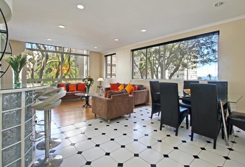 Hotel Berkeley Square 4