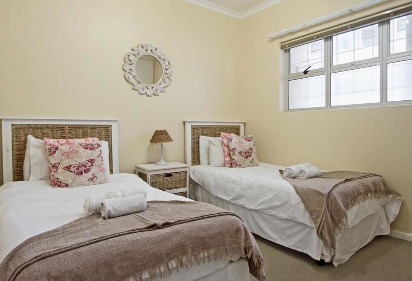 Hotel Berkeley Square 8