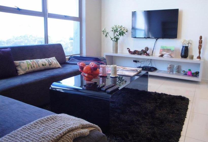 Hotel The Legacy I 10