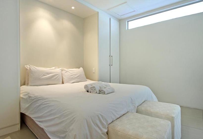 Hotel Sandringham Iv 18