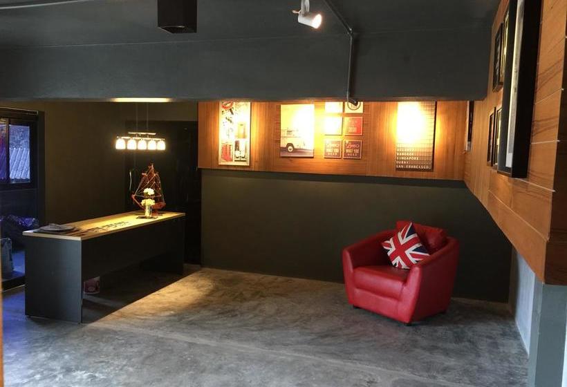 Hotel Takuapa Station 14