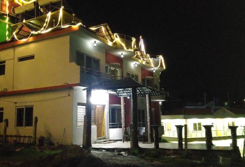 Hotel Ooty Honey Huts 17