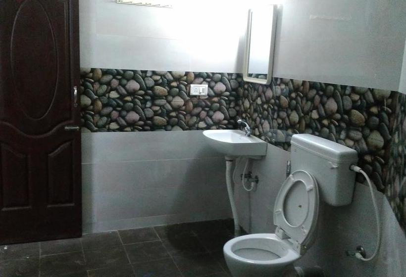 Hotel Ooty Honey Huts 18