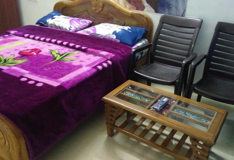 Hotel Ooty Honey Huts 3