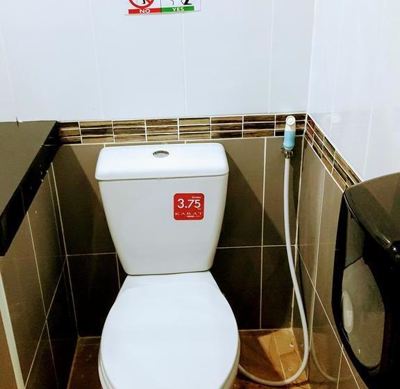 The Cheap Rest Hostel 10