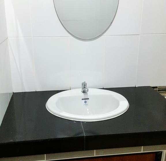 The Cheap Rest Hostel 8