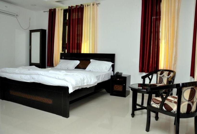 Hotel Surya Continental Lucknow