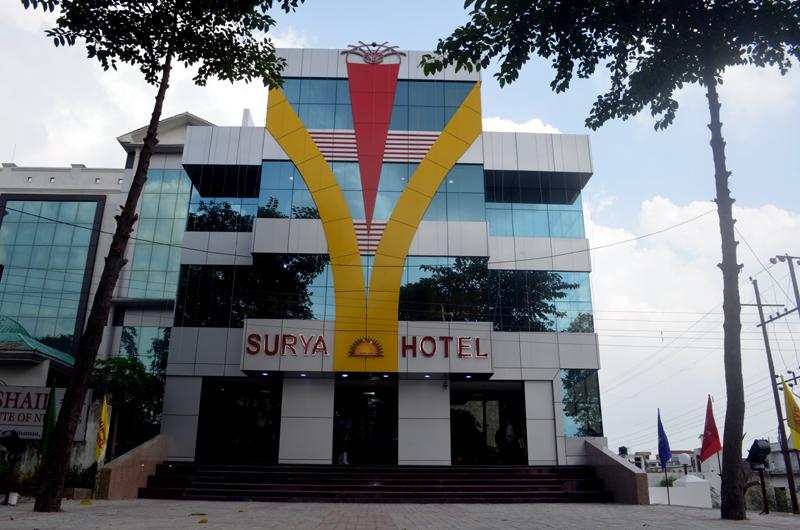 Hotel Surya Continental 1