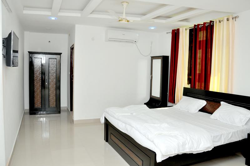 Hotel Surya Continental 9