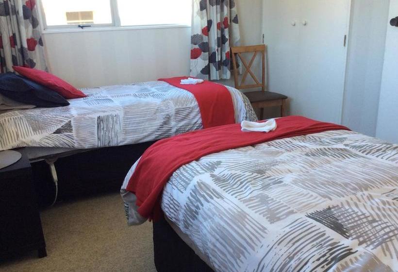 Bed and Breakfast Geraldine Guest Lodge 1