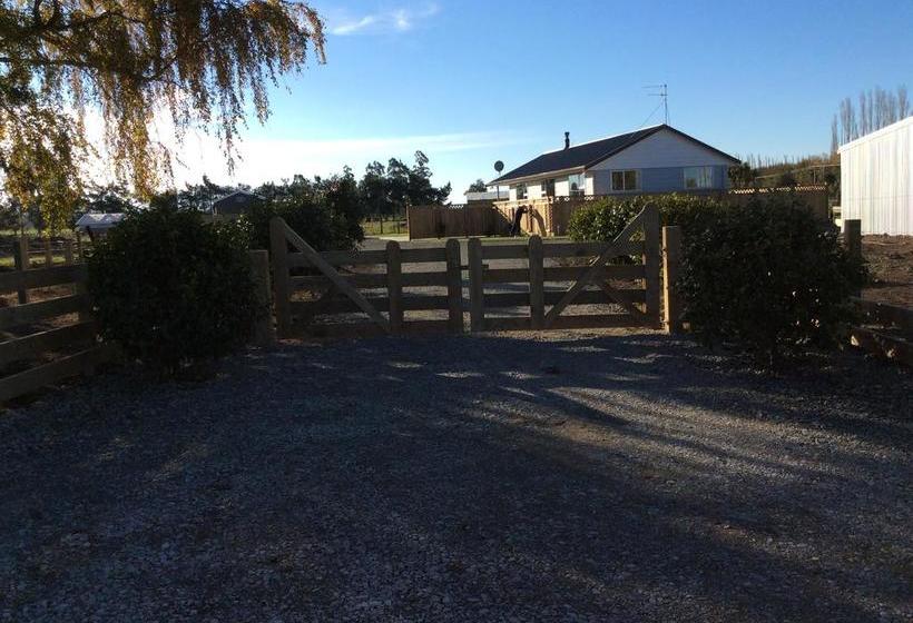 Bed and Breakfast Geraldine Guest Lodge 8