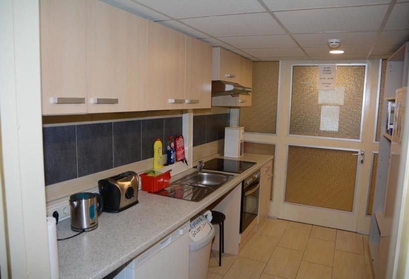 Genius Hotel Und Hostel 2