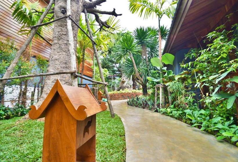 The Nine Thipthara Klongson Resort 18