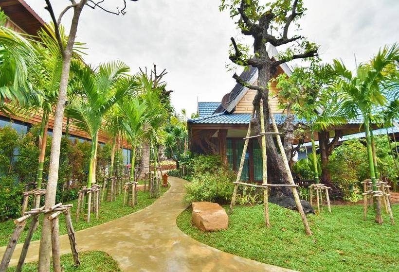 The Nine Thipthara Klongson Resort 19