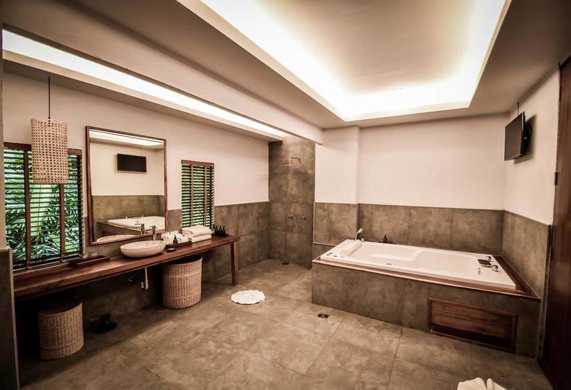 The Nine Thipthara Klongson Resort 4