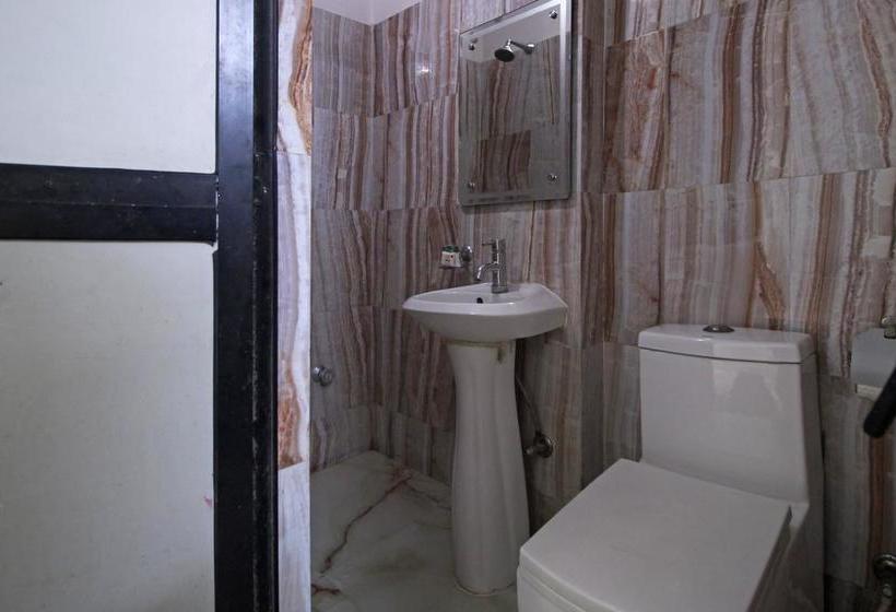 Hotel Oyo Rooms Near Rbi Exhibition Road 19