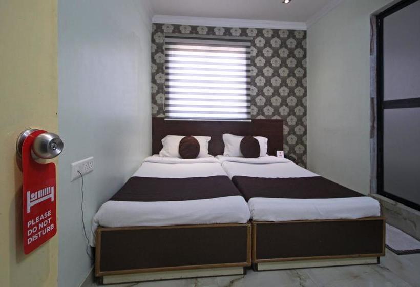 Hotel Oyo Rooms Near Rbi Exhibition Road 3