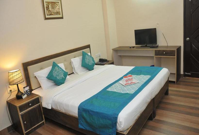 Hotel Oyo Rooms Kankarbagh More Colony 13