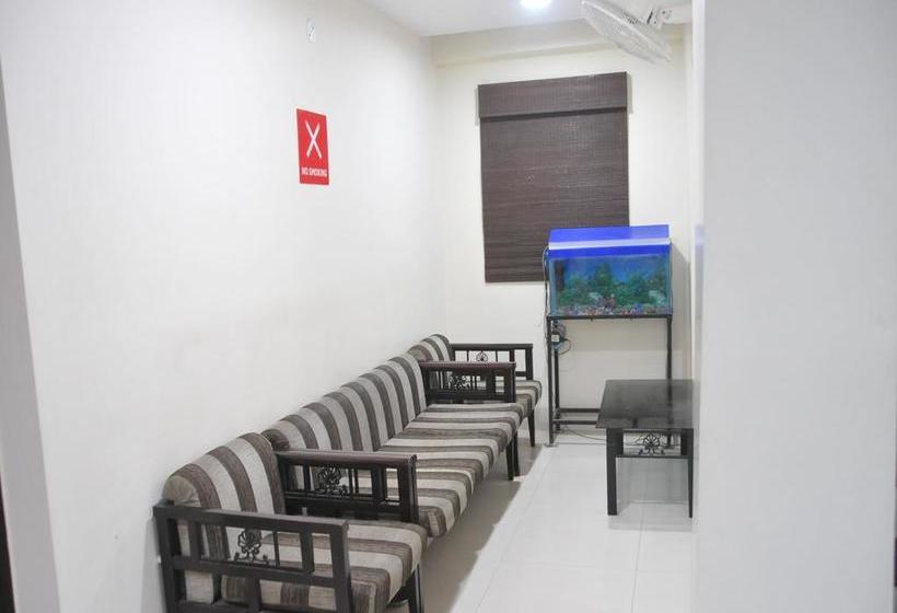 Hotel Oyo Rooms Kankarbagh More Colony 4