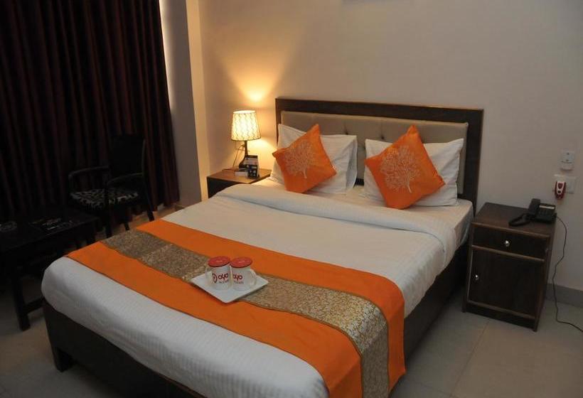 Hotel Oyo Rooms Kankarbagh More Colony 9