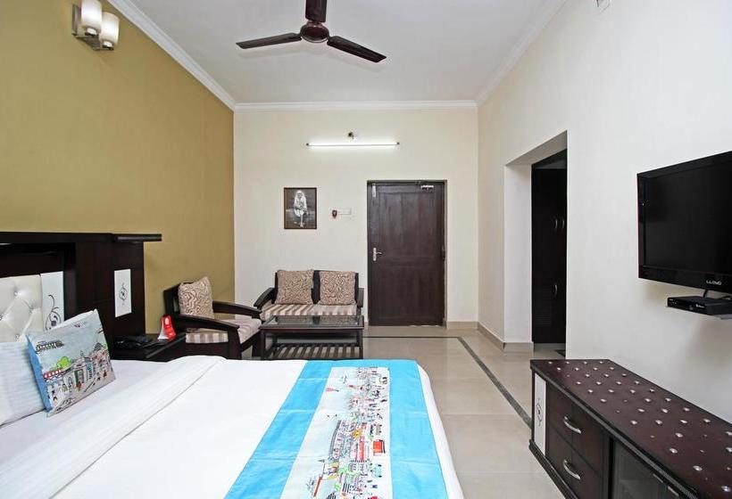 Hotel Oyo Rooms Red Cross Road 16