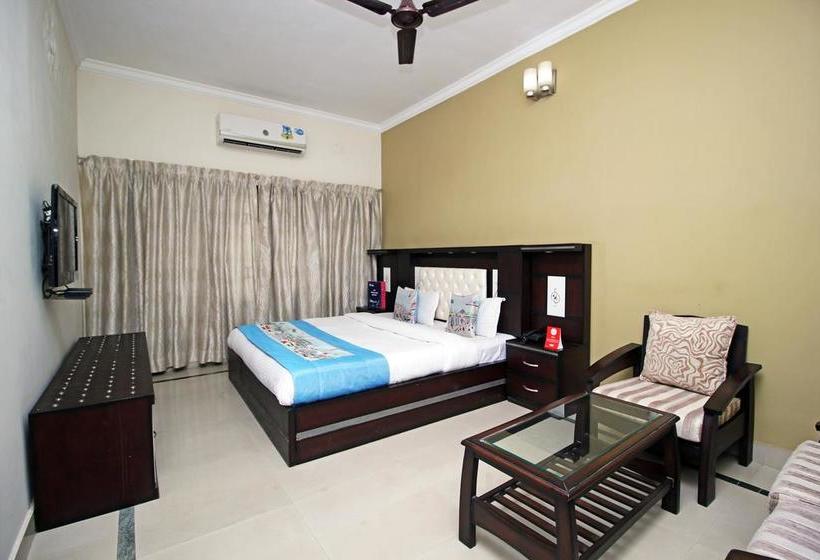 Hotel Oyo Rooms Red Cross Road 19