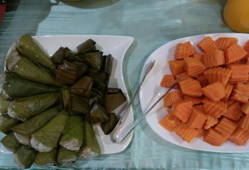 Hotel Nanbaankhun 14