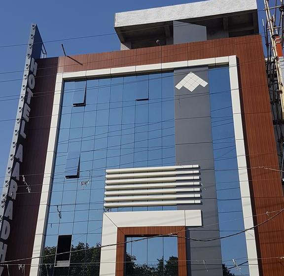 Hotel Aaradhy 12