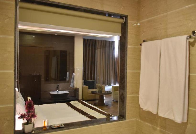 Hotel Hbl International 3