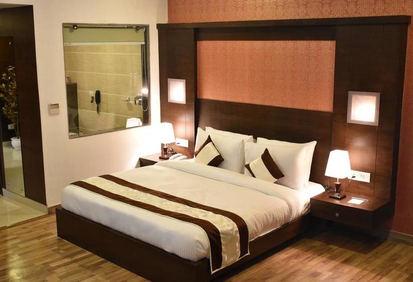 Hotel Hbl International 5