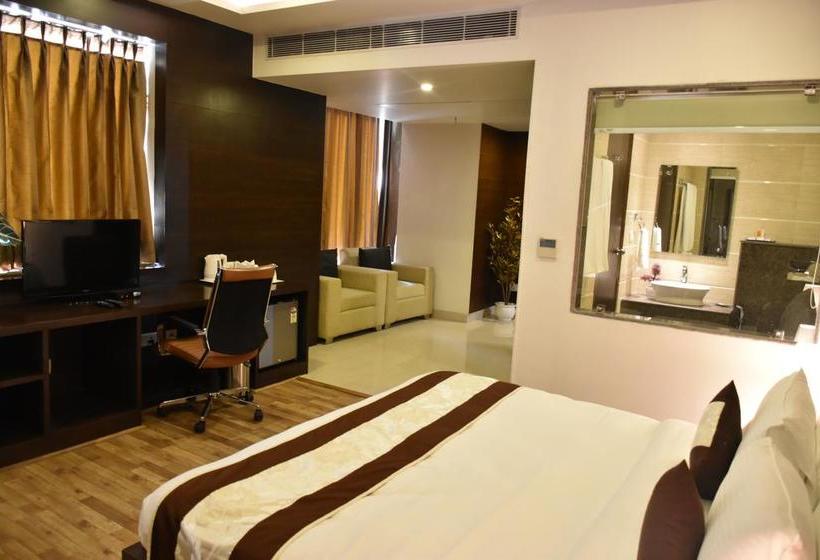 Hotel Hbl International 6