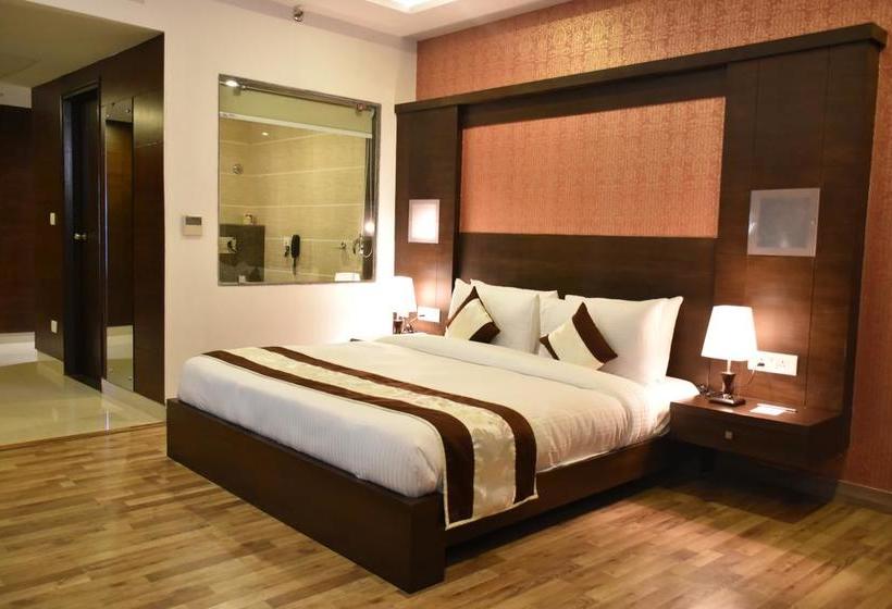 Hotel Hbl International 8